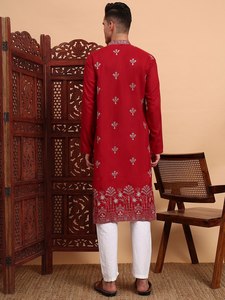 Kurta de Algodón para Hombre de NiMa Creations, Diseño Bordado, Corte Regular, Largo hasta la Rodilla, Estilo Tradicional Indio Pakistaní para Bodas y Fiestas - Product Image 2