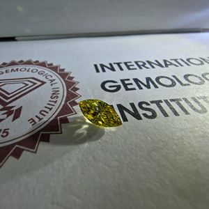 Diamante Cultivado en Laboratorio de 1 Quilate, Corte Marquesa, Color Amarillo Intenso VS1, Certificado IGI, Piedra Suelta Amarillo Brillante - Product Image 3