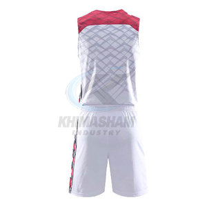 Ensemble d'uniformes de basketball en polyester respirant à séchage rapide pour les matchs d'été et les entraînements en plein air - Product Image 6