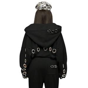 Sweat à capuche surdimensionné personnalisé pour femme en polaire avec œillets métalliques, mélange coton/polyester - Product Image 2