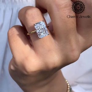 Bague de fiançailles et d'éternité classique pour femme Charm_Jewells en argent plaqué or rose avec moissanite taille coussin et sertissage à griffes IGI - Product Image 3