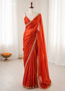 Fournisseur de collections de sarees et de chemisiers en satin fantaisie de haute qualité avec bordure en dentelle unie et fantaisie, de Surat, à prix de gros - Product Image 6