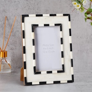 กรอบรูปไม้ทำมือสุดหรู พร้อมดีไซน์เรซิ่น สำหรับตกแต่งบ้านและเป็นของขวัญ - Product Image 4