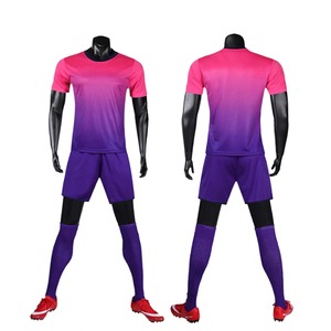 Maillot de football noir et blanc imprimé par transfert thermique, uniforme d'équipe de club, en polyester léger, idéal pour l'entraînement estival, avec logo - Product Image 1