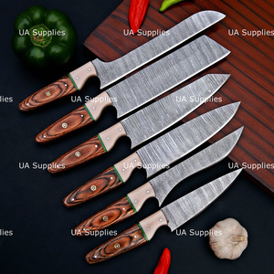 Ensemble de couteaux de cuisine modernes 6 pièces en acier Damas, couteaux de chef ambidextres, finition hautement polie, manches en bois, cuisine professionnelle - Product Image 3