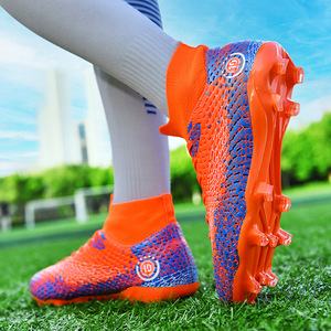 รองเท้าฟุตบอลสำหรับเด็กผู้ชายและเด็กผู้หญิง รองเท้ากีฬากลางแจ้ง รองเท้าฟุตบอลสำหรับนักเรียน รองเท้าฟุตบอลสำหรับสนามหญ้าเทียม รองเท้าฝึกซ้อมฟุตบอล ดีไซน์แบบปุ่มยาว - Product Image 4