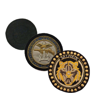 Insignia Bordada a Mano Ecológica y Libre de Níquel Personalizada para Blazer, Insignia Combinada para Blazer a Precios Económicos - Product Image 5