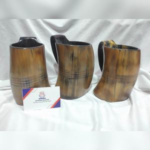 Chope à boire artisanale en corne de buffle authentique, sculptée à la main, fabriquée par des artisans indiens de manière éthique. - Product Image 4