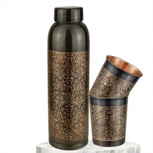 Ensemble de bouteilles d'eau en cuivre pur avec motif artistique turquoise aqua clair et deux verres assortis, design métallique côtier - Product Image 2