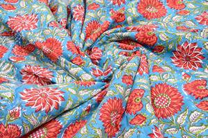 Tissu 100% coton doux et pur à imprimé floral pour vêtements - Robe indienne pour robes, rideaux, vêtements de nuit, jouets - Léger - Product Image 5