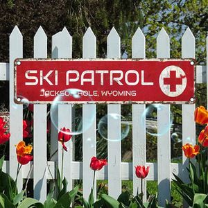 CIFbuy Targa in Alluminio Vintage Impermeabile e Antipolvere con Tema Jackson Hole Ski Patrol Wyoming, Decorazione Murale Artistica in Metallo, Servizio di Ritiro - Product Image 4