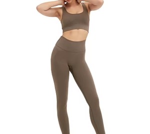 Nuevo Diseño Personalizado, Conjunto de Yoga de 2 Piezas para Mujer con Cintura Elástica Sólida, Spandex/Nylon de Alta Calidad, Secado Rápido, Ligero, para Entrenamiento en el Gimnasio - Product Image 3