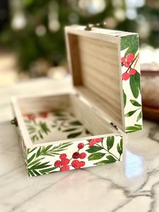 Caja de Madera Pintada a Mano de Primera Calidad con Diseño Étnico, Caja de Almacenamiento Decorativa Multiusos para el Hogar, Oficina, Bodas y Regalos - Product Image 4