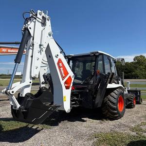 รถตักล้อยางบ็อบแคท B760 คุณภาพพรีเมียม ให้กำลังขับเคลื่อนทรงพลัง การเคลื่อนที่ที่แม่นยำ และความทนทานในระยะยาว - Product Image 1