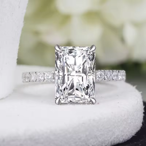 Anillo de compromiso con diamante de corte radiante, oro blanco, certificado IGI, estilo clásico, color D, diamantes cultivados en laboratorio - Product Image 2