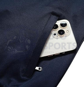 Nouvel Arrivage Ensemble de Survêtement Femme Confortable Coupe Ajustée Respirant Léger Design Personnalisé Logo Fermeture Éclair Tendance - Product Image 4