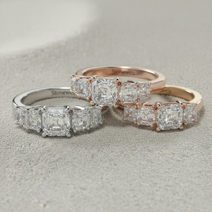 Anillo de Compromiso de Lujo en Oro de 14K con Cinco Piedras de Diamante Cultivado en Laboratorio, Corte Asscher, Certificado por Stonewels - Product Image 2