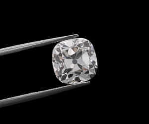 Diamante Cultivado en Laboratorio de 3.0 Ct, Corte Antiguo, Forma Cojín, Color E-F, Claridad VVS-VS, Certificado IGI, Piedra Suelta - Product Image 2