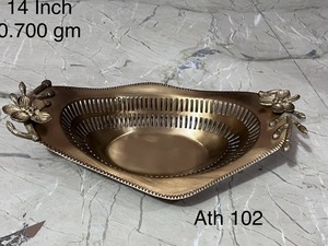 Bandeja de Metal Grabada, Bandeja de Metal Repujada, Plato Decorativo Grabado, Bandeja de Mesa de Lujo, Bandeja de Vajilla Premium, Bandeja Decorativa - Product Image 6