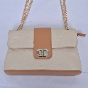 Sac à bandoulière pour femme en similicuir à motif géométrique tendance, avec deux chaînes de perles, fermeture à loquet, grand format, portable, idéal pour les voyages - Product Image 6