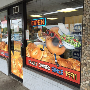 Vinilos Adhesivos Personalizados para Ventanas, Impresión de Calcomanías Estáticas y Adhesivas para el Hogar, la Oficina y Exhibición en Comercios - Product Image 1