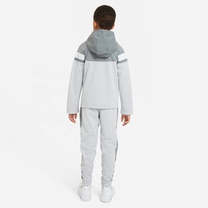 Trajes Deportivos Personalizados al por Mayor para Niños, 100% Algodón, Precios Económicos al por Mayor para Escuelas, Equipos y Uso Casual - Product Image 2