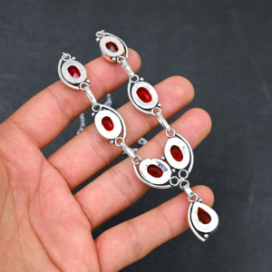 Collar de granate rojo hecho a mano y personalizado, plata de ley 925, joyería con piedras preciosas, elegante regalo hecho a mano para el Día de San Valentín para ella, para mujeres. - Product Image 4