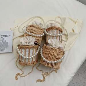 Nouveau Sac Bandoulière Femme en Crochet Tendance, Design Creux, Style Rétro Vintage Niche, Fermeture Éclair, Idéal Été Hiver - Product Image 1