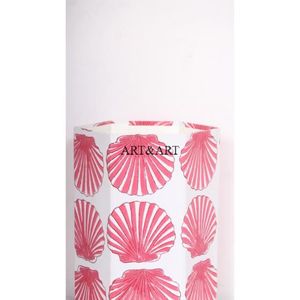 Méthodes créatives pour réutiliser les boîtes en carton pour la fabrication de poubelles avec des motifs floraux faits à la main et du tissu en coton. - Product Image 2