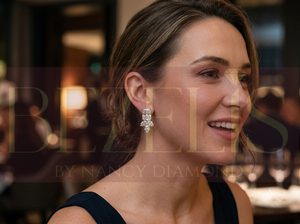 Pendientes de Diamantes con Corte Esmeralda en Oro Blanco para Mujer, con Piedras Laterales Marquise, Certificados por IGI, Joyería Clásica para Bodas - Product Image 4
