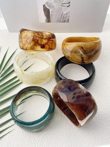 กำไลข้อมือเรซิ่นทำมือ เครื่องประดับแฟชั่นพรีเมียมสำหรับผู้หญิง คุณภาพส่งออกขายส่ง แบรนด์ TCE พิมพ์ลายดิจิทัล - Product Image 4