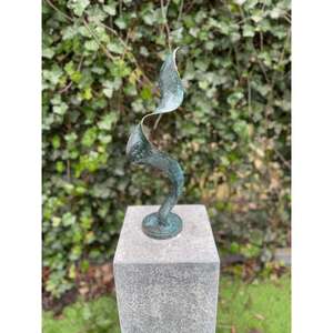 Escultura Antigua Abstracta de Color Verde Pátina con Base, Decoración de Mesa para Jardín o Casa de Campo - Product Image 2