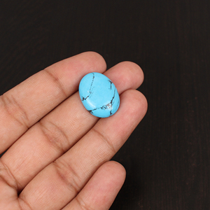 Pierre précieuse turquoise synthétique bleue ovale cabochon 10,5 carats 21x16 mm, pierre non montée pour la fabrication de bijoux par Ishu Gems - Product Image 2