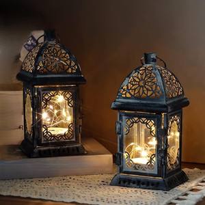 Lanterne décorative en métal rustique de style farmhouse, porte-bougie suspendu pour la décoration de patio, lanterne vintage en métal décorative pour bougie - Product Image 1