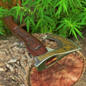 Hacha Vikinga de Acero al Carbono Forjada a Mano con Mango de Madera de Palisandro, 24 Pulgadas de Longitud Total, para Camping y Bricolaje - Product Image 2