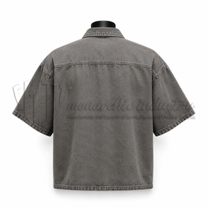 เสื้อเชิ้ตแขนสั้นผ้าทวิลสีเทาสำหรับผู้ชาย แบบซิปเต็มตัว ทรงลำลอง ผลิตตามแบบ ODM สำหรับฤดูใบไม้ผลิ ผลิตจากผ้าฝ้ายออร์แกนิค 100% เป็นมิตรต่อสิ่งแวดล้อม รับผลิตแบบ OEM และติดฉลากสินค้าส่วนตัว - Product Image 2