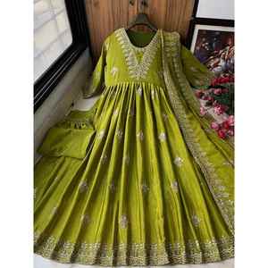 PANTALÓN BATA DE TRABAJO BORDADO SEDA CHINON ATRACTIVA CON DUPATTA VERDE - Product Image 2