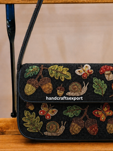 Bolso de hombro con cuentas hecho a mano con hojas de otoño, bellotas, mariposas y caracoles, estilo vintage para mujer - Product Image 3