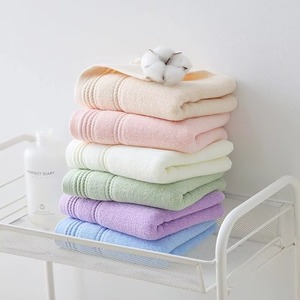 Serviettes de toilette de luxe en coton, grammage élevé, douces, absorbantes, séchage rapide, vente en gros, fournisseur OEM, logo personnalisé - Product Image 4