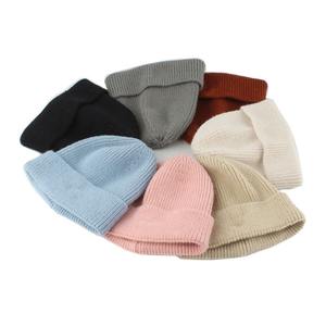 Gorro de punto clásico suave y elástico para hombre y mujer, cálido y acogedor con interior de forro polar, para uso casual en exteriores, jacquard. - Product Image 1