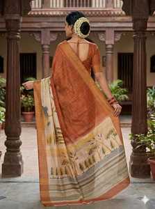 Sari con estampado digital de árboles en naranja y beige, traje tradicional indio para bodas, para mujer, largo hasta el suelo, corte regular. - Product Image 3