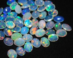 Opale naturelle éthiopienne Welo, taille cabochon ovale, multi-feux, facettée, 6*8mm, pour la fabrication de bijoux, prix de gros. - Product Image 1