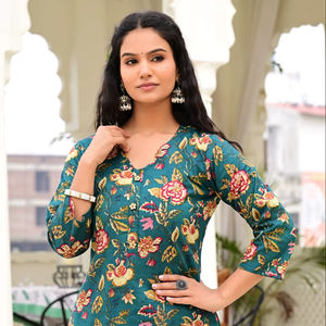 Vestido Salwar Kameez de algodón con estampado étnico en bloques, color verde azulado, largo hasta la pantorrilla, para bodas y fiestas. - Product Image 1