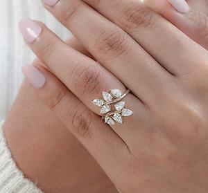 Anillos de diamantes cultivados en laboratorio Pear Lab, conjunto de anillos tipo cluster en oro macizo de 18K, anillo inspirado en la naturaleza, estilo hoja, regalo de boda para ella. - Product Image 5