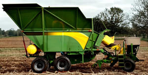 Semoir Automatisé Numérique Billet avec Moteur de 140 CV, Boîte de Vitesses et Fonctionnalité 6-en-1 - Product Image 3