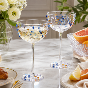 Verres à cocktail transparents en borosilicate faits à la main de 280 ml, sans plomb, coupe Martini, verres à margarita, verrerie de bar réutilisable en gros - Product Image 1