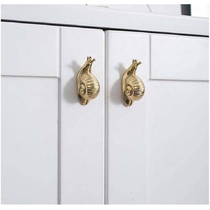 Poignées de tiroir et poignées de meuble en forme d'escargot doré de haute qualité, quincaillerie de mobilier moderne durable à prix de gros - Product Image 4