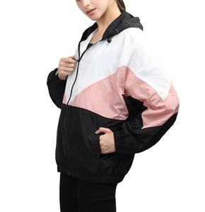 Chaqueta Cortavientos Ligera al por Mayor 2026, 100% Poliéster, para Mujer, con Logotipo Personalizado, Impermeable, para Invierno, Talla Grande, Relleno de Algodón - Product Image 4