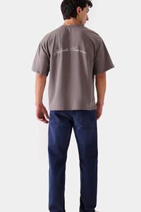 T-shirt pour homme en coton 100% de haute qualité OEM, minimaliste, avec broderie sur la poitrine, gris anthracite, coupe ample - Product Image 3