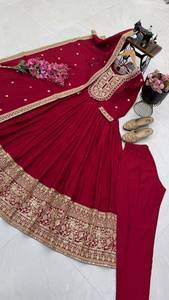 Vestido Anarkali color granate para mujer con dupatta, bordado floral, vestido largo, ropa étnica india y pakistaní para bodas. - Product Image 3